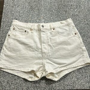 Levi’s 501 White Shorts
